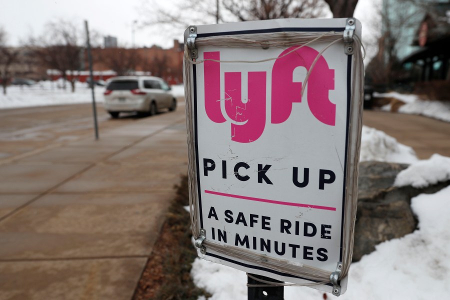 Lyft sign, r m