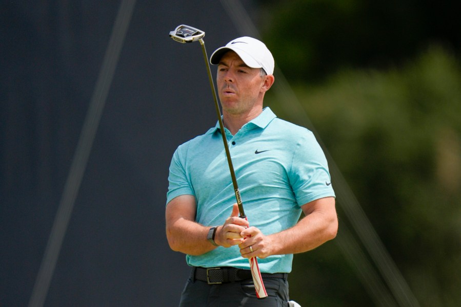 Rory McIlroy reacts after missing a putt on the first hole during the final round of the U.S. Open golf tournament at Los Angeles Country Club on Sunday, June 18, 2023, in Los Angeles. (AP Photo/Marcio J. Sanchez)