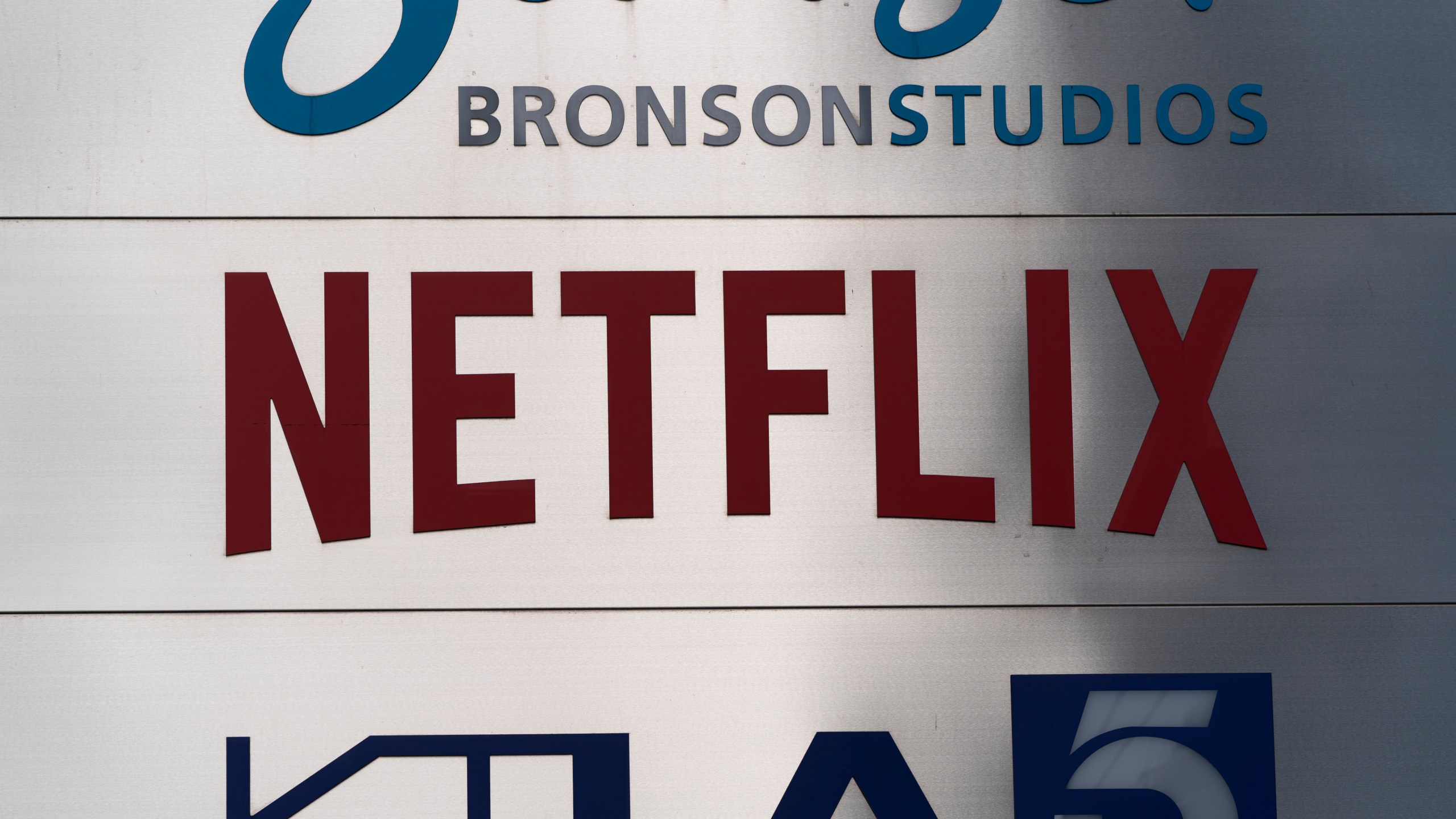 FILE - A Netflix sign is photographed outside its office building in Los Angeles, Wednesday, April 20, 2022. Netflix reports earnings on Wednesday, Oct. 18, 2023. (AP Photo/Jae C. Hong, File)