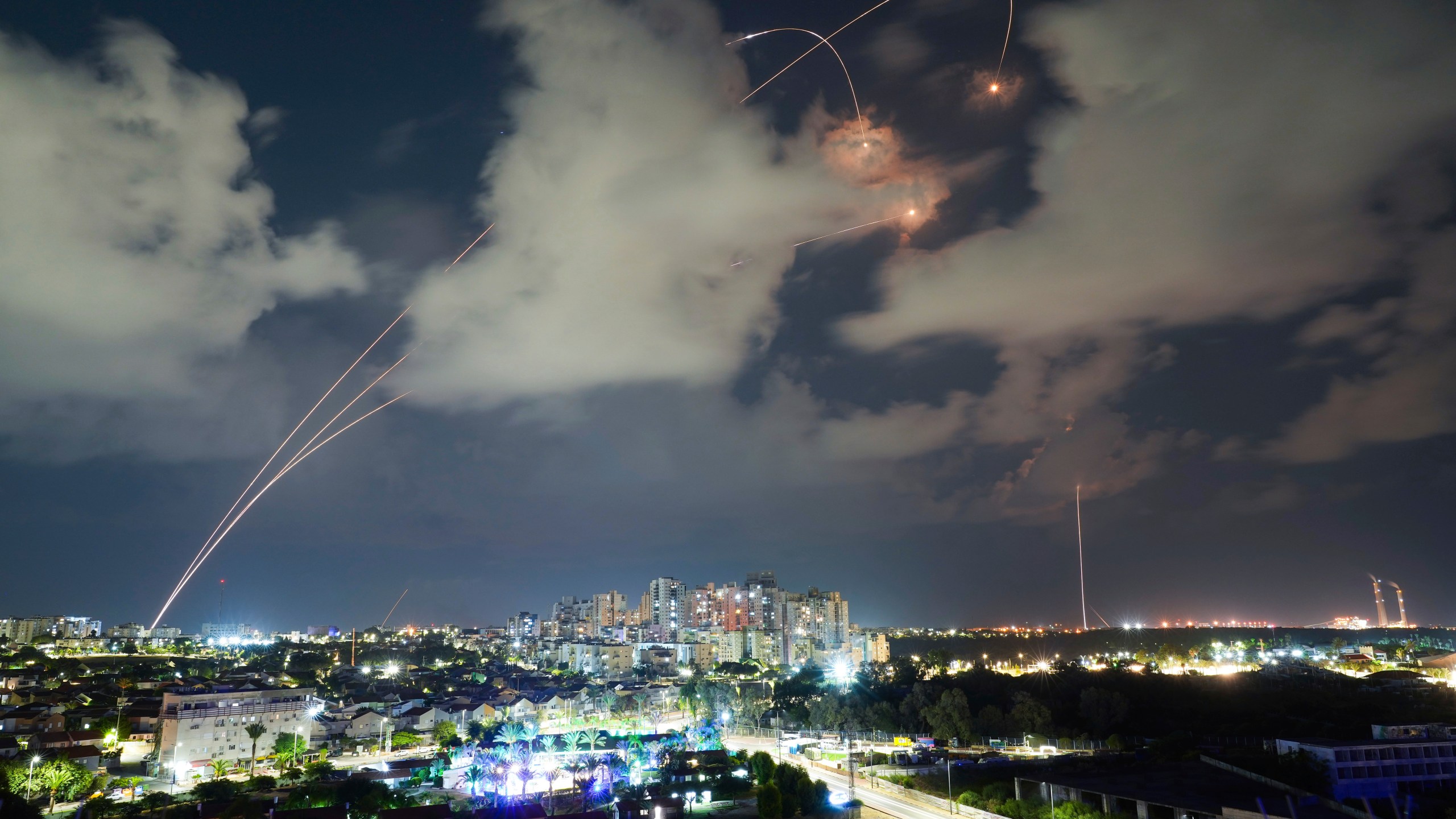 Israeli Iron Dome air defense system fires to intercept a rocket fired from the Gaza Strip, in Ashkelon, Israel, Thursday, Oct.19, 2023. (AP Photo/Tsafrir Abayov)