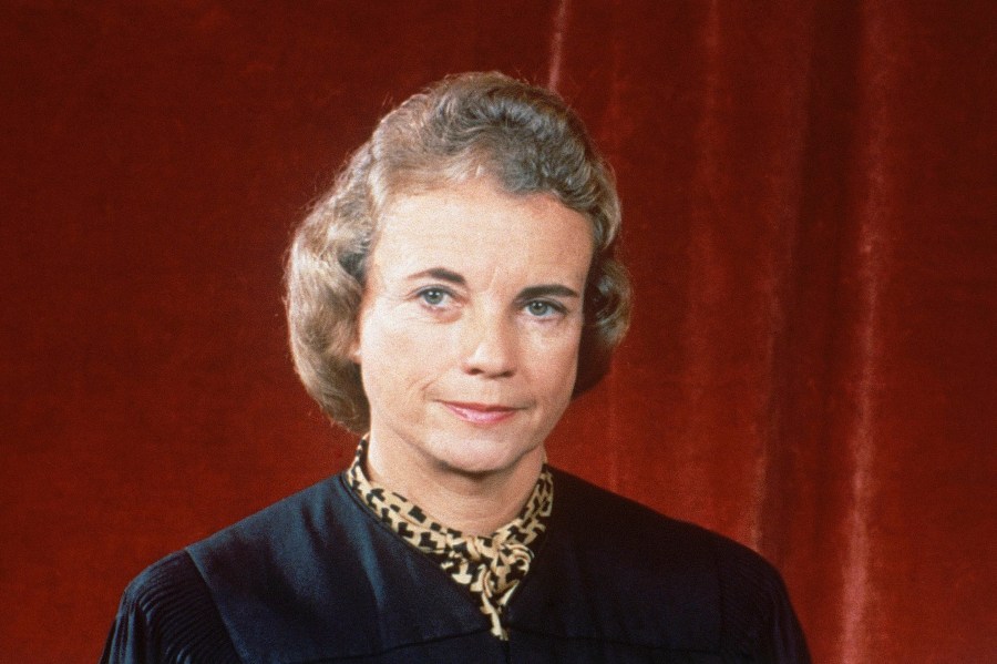 FILE - Supreme Court Associate Justice Sandra Day O'Connor poses for a photo in 1982. The late Justice Sandra Day O'Connor, the first woman to serve on the Supreme Court and an unwavering voice of moderate conservatism for more than two decades, will lie in repose in the court's Great Hall on Monday, Dec. 18, 2023. (AP Photo, File)