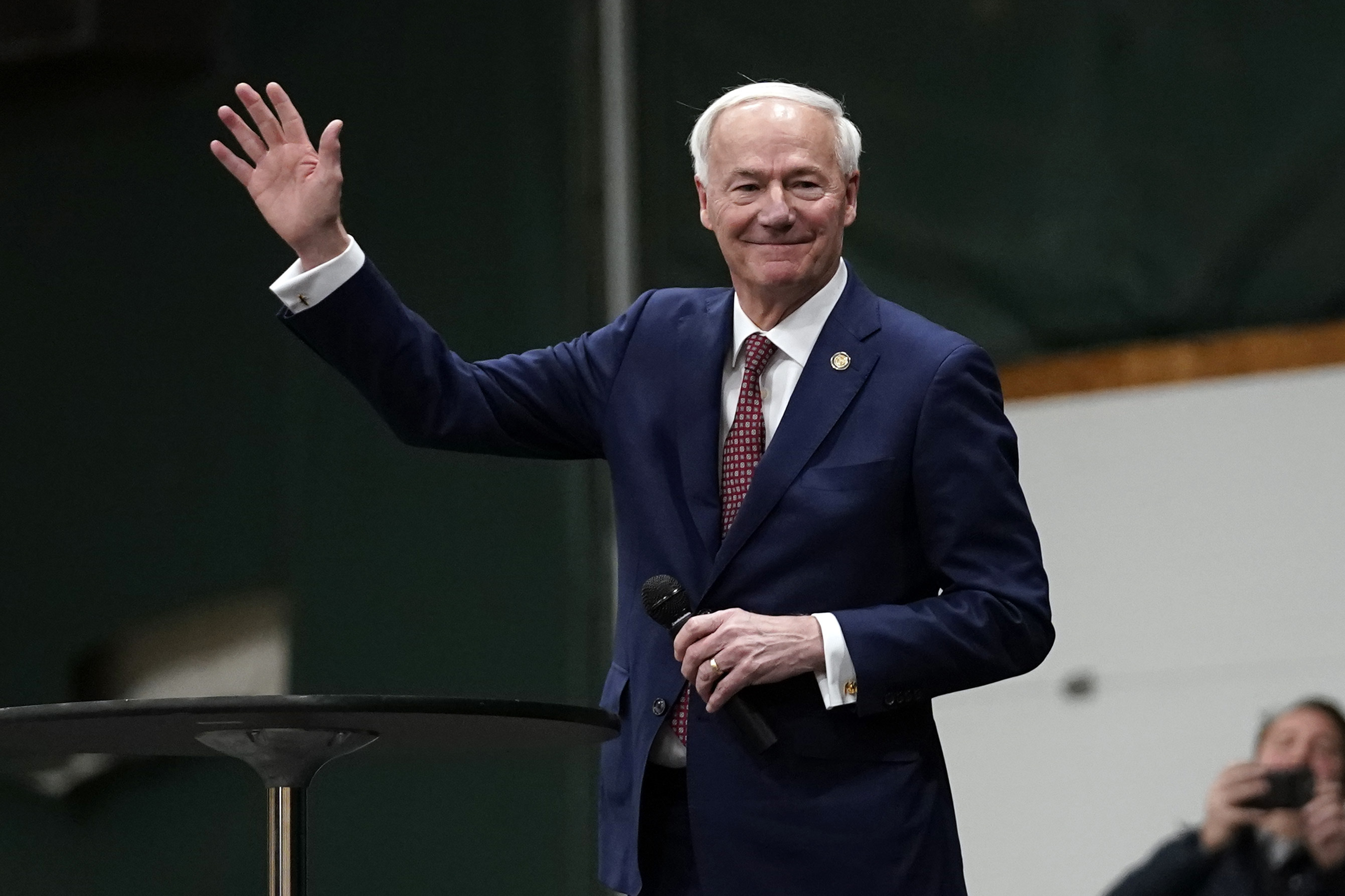 Republican presidential candidate former Arkansas Gov. Asa Hutchinson speaks at a caucus site at Horizon Events Center, in Clive, Iowa, Monday, Jan. 15, 2024. (AP Photo/Andrew Harnik)