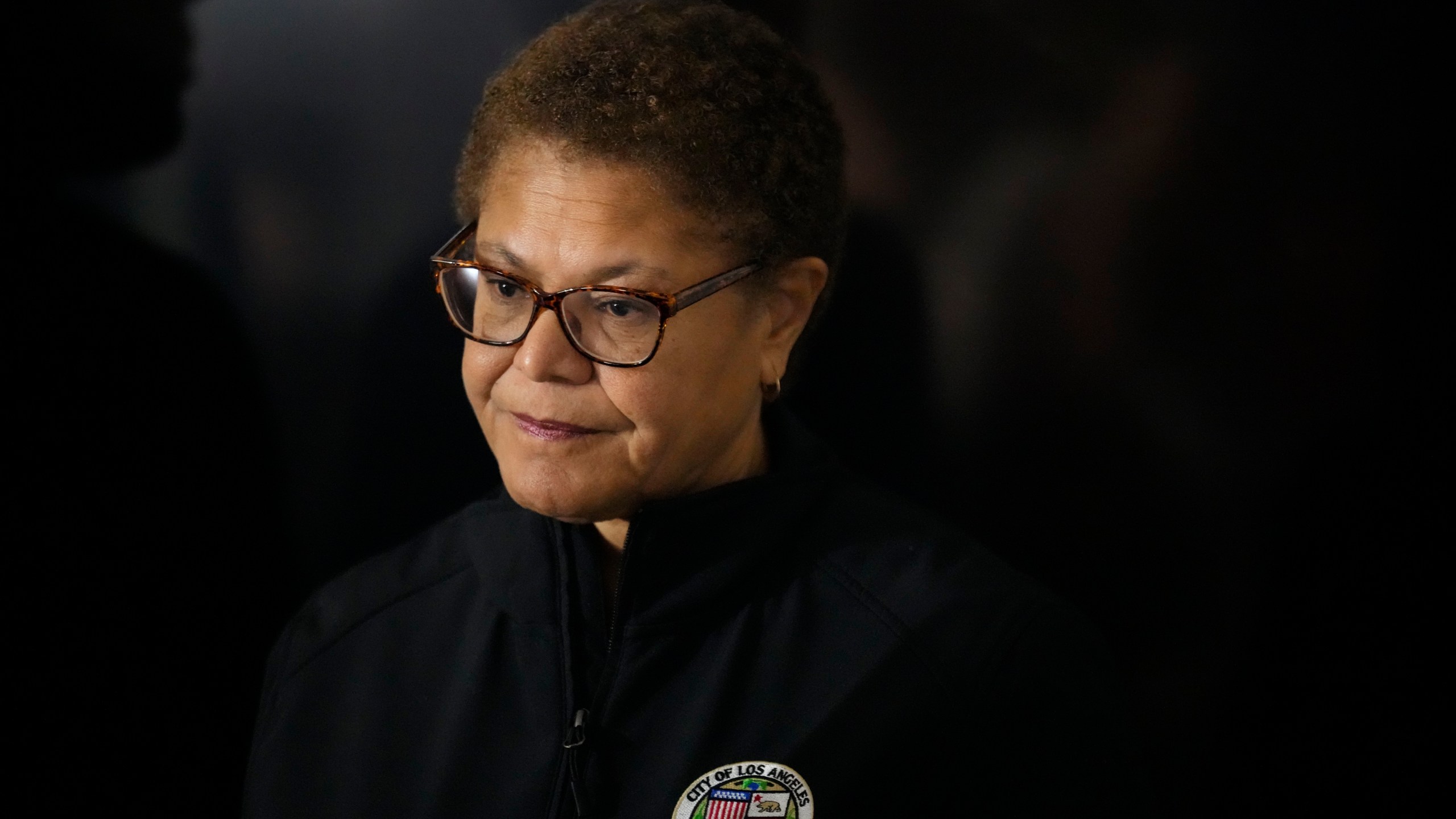 FILE - Los Angeles Mayor Karen Bass waits to speak during a news conference in Los Angeles, Jan. 24, 2023. Police in Los Angeles arrested a suspect following a break-in at Bass' home, early Sunday, April 21, 2024, officials said. (AP Photo/Marcio Jose Sanchez, File)