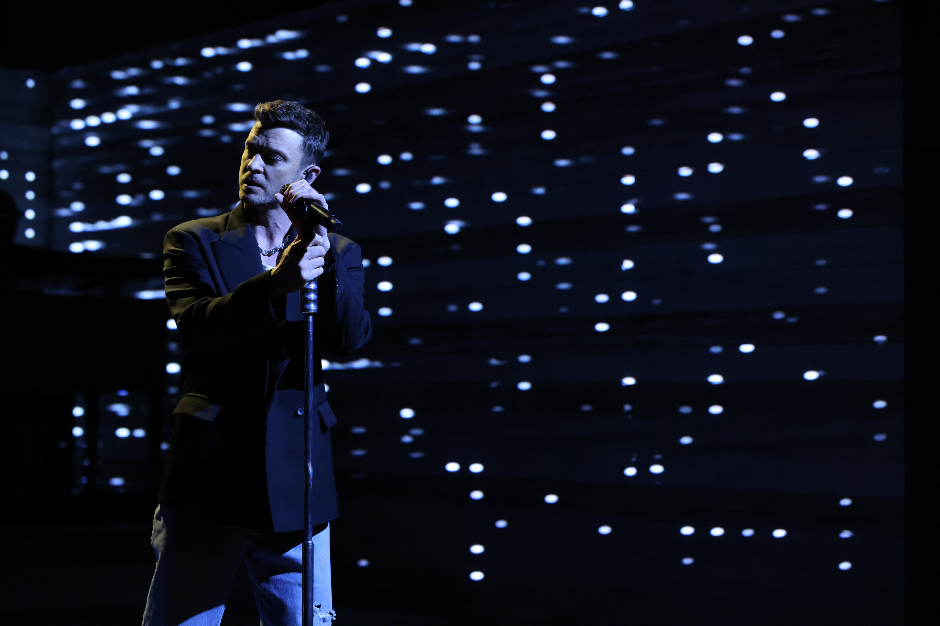 Justin Timberlake performs "Selfish" on Saturday, January 27, 2024