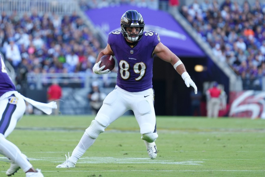 FILE - Baltimore Ravens tight end Mark Andrews (89) runs after a catch during an NFL football game against the Seattle Seahawks, Sunday, Nov. 4, 2023, in Baltimore, MD. (AP Photo/Peter Joneleit, File)