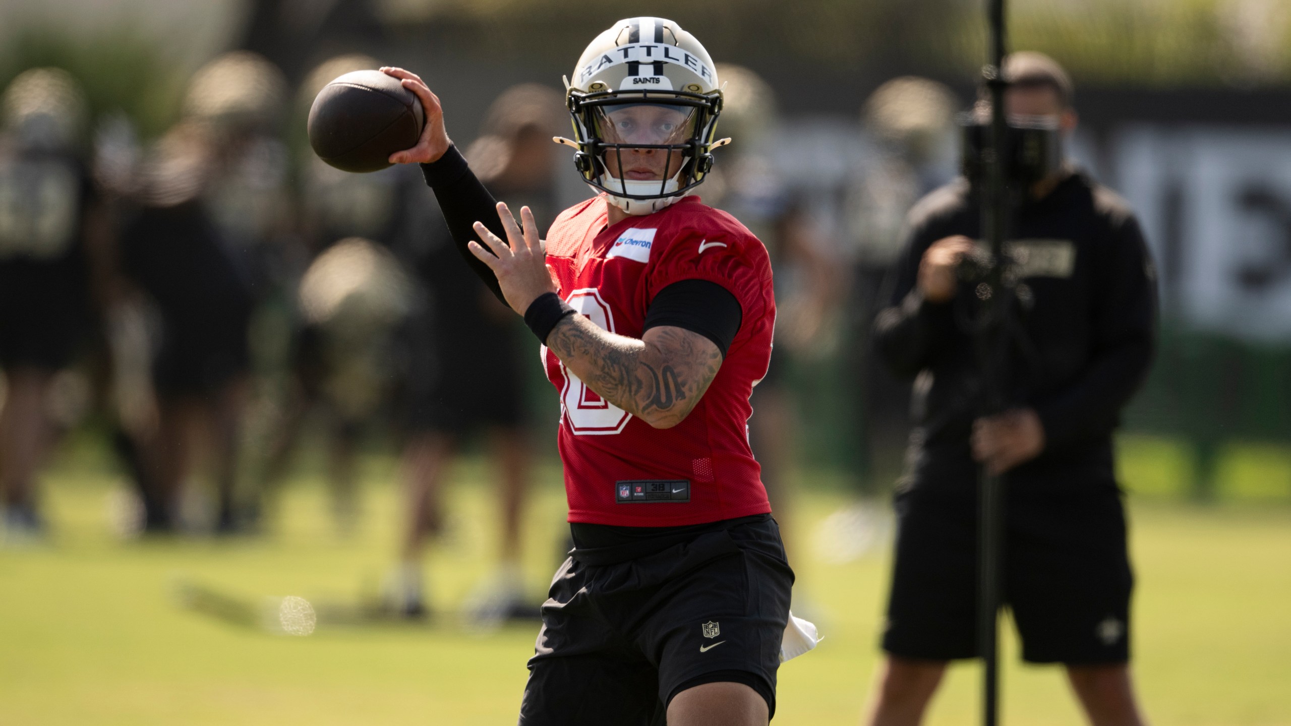 New Orleans Saints quarterback Spencer Rattler (18) throws a pass during NFL football training camp, Friday, July 26, 2024, in Irvine, Calif. (AP Photo/Kyusung Gong)
