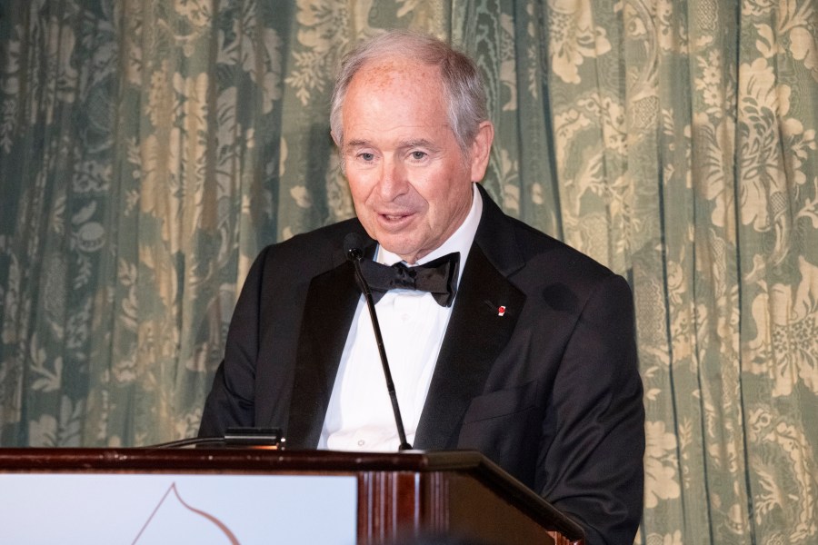 Stephen A. Schwarzman speaks at 2024 Arthur Ross Awards 