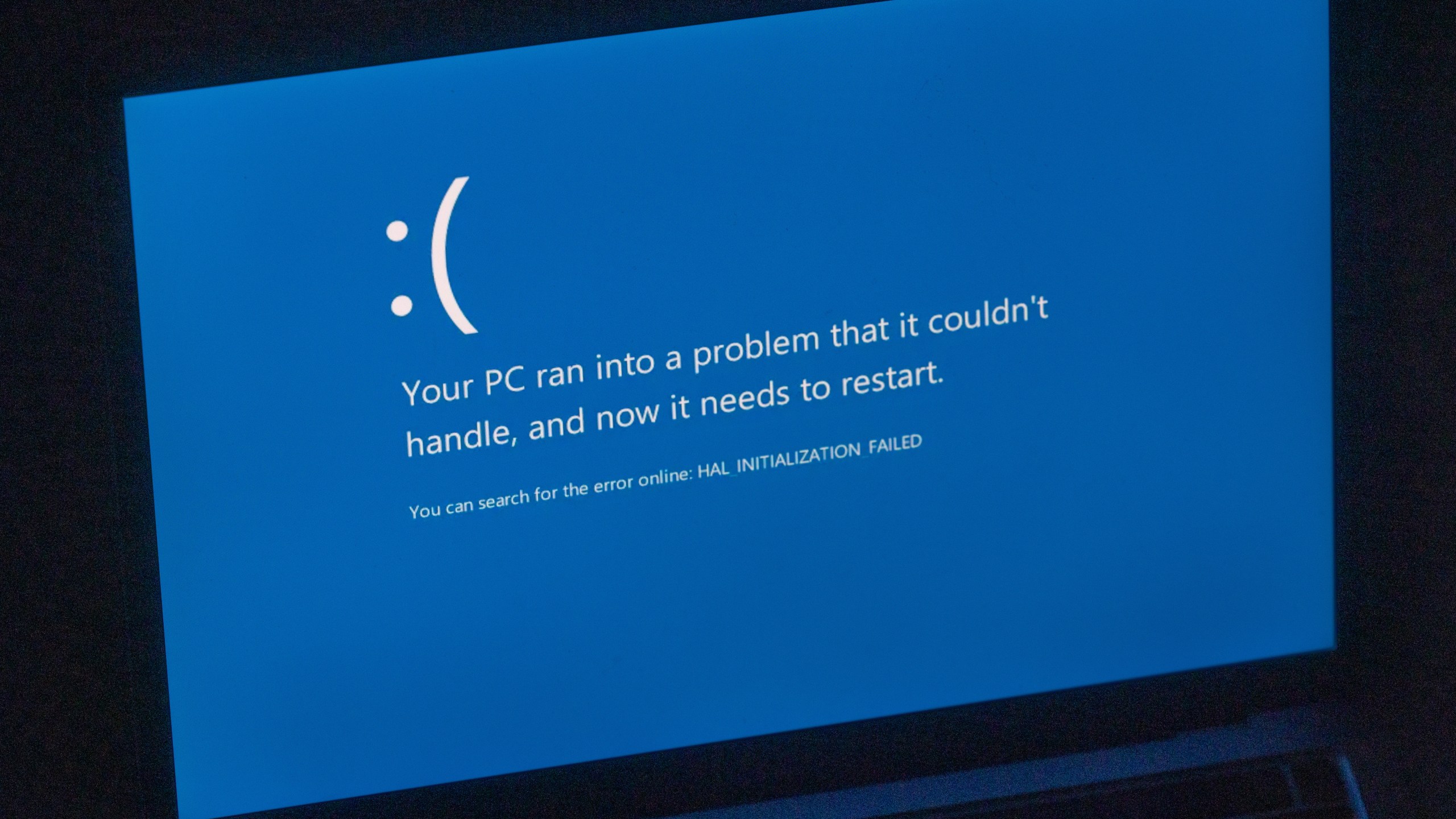 A blue screen for an inaccessible website on a laptop computer following reports of a major global outage.