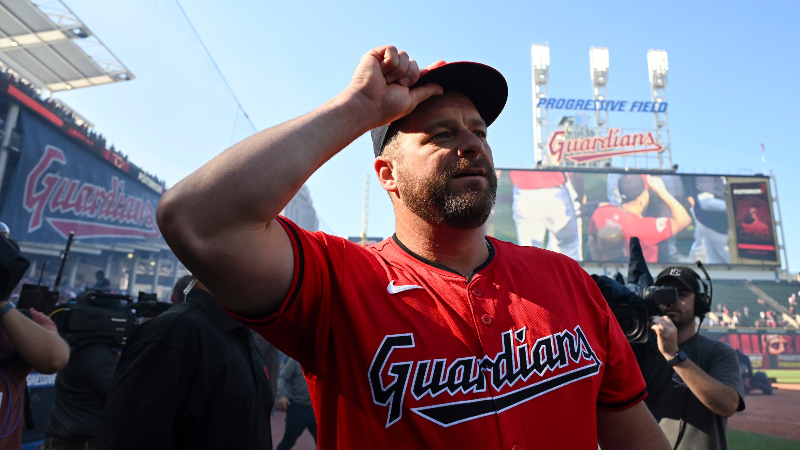 Cleveland Guardians manager Stephen Vogt celebrates after the team's 10-inning win over the Minnesota Twins in a baseball game, Thursday, Sept. 19, 2024, in Cleveland. (AP Photo/Nick Cammett)