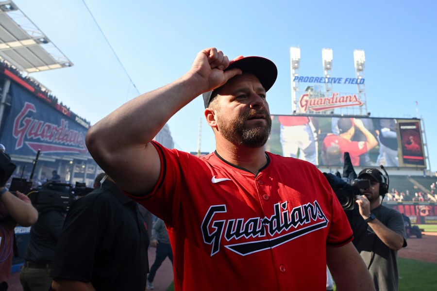 Cleveland Guardians manager Stephen Vogt celebrates after the team's 10-inning win over the Minnesota Twins in a baseball game, Thursday, Sept. 19, 2024, in Cleveland. (AP Photo/Nick Cammett)