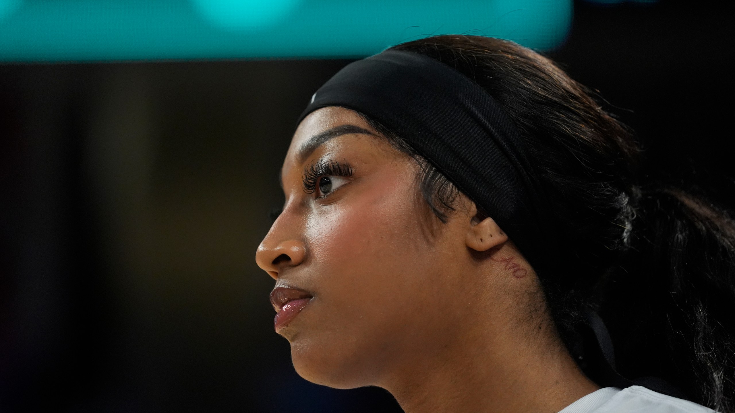 Chicago Sky's Angel Reese warms up before a WNBA basketball game against the Indiana Fever, Friday, Aug. 30, 2024, in Chicago. (AP Photo/Erin Hooley)