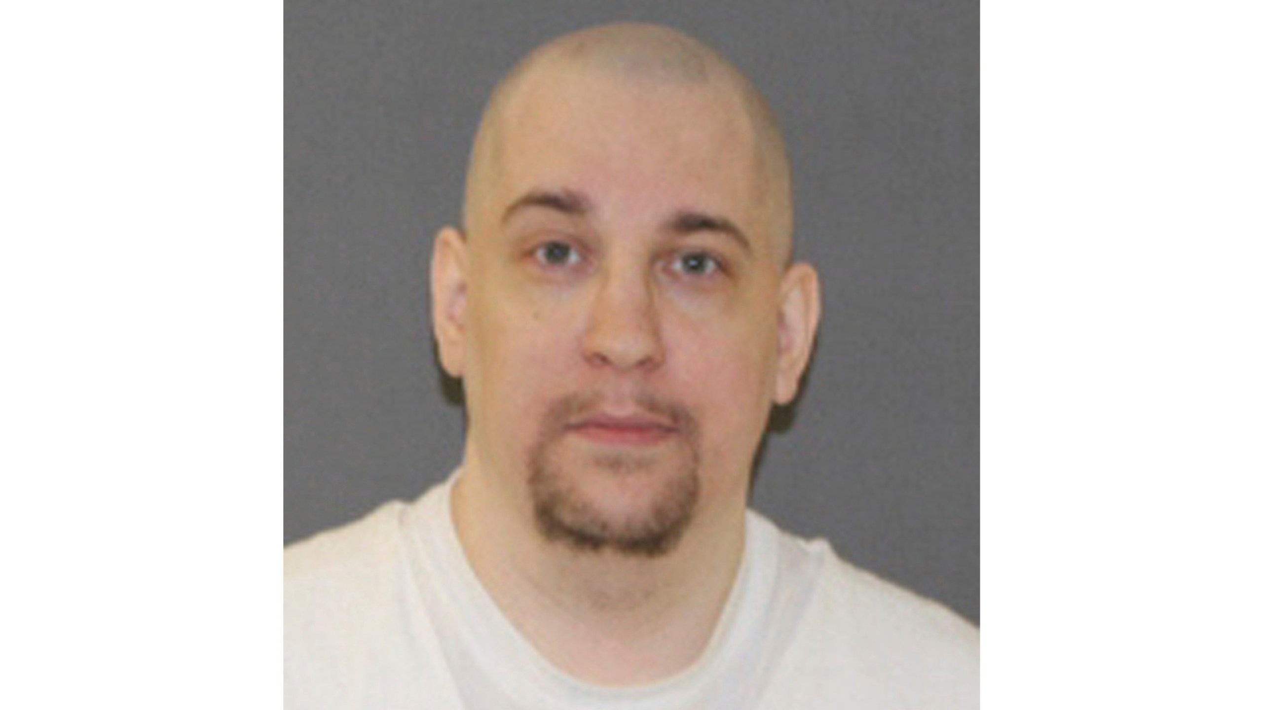 This undated photo provided by Texas Department of Criminal Justice shows Texas death row inmate Travis Mullis. (Texas Department of Criminal Justice via AP)