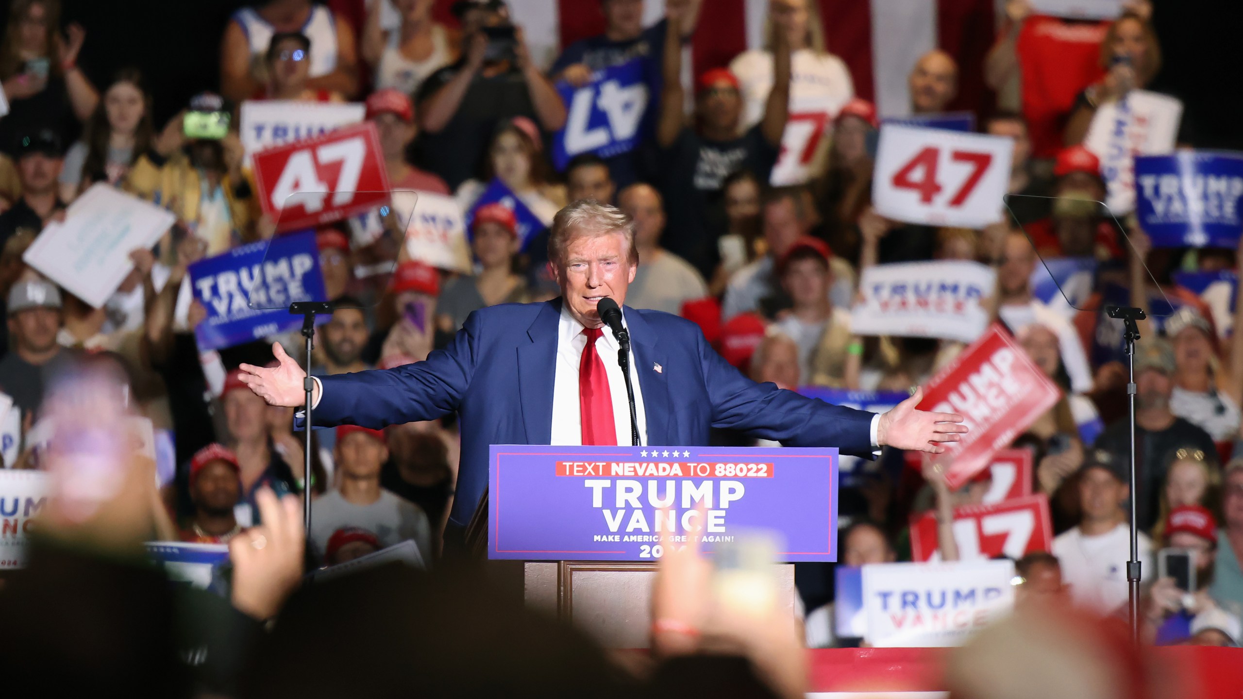 Trump speaks to supporters in Las Vegas