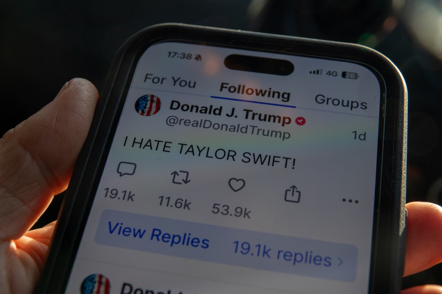 A Trump post on Truth Social that says "I hate Taylor Swift."