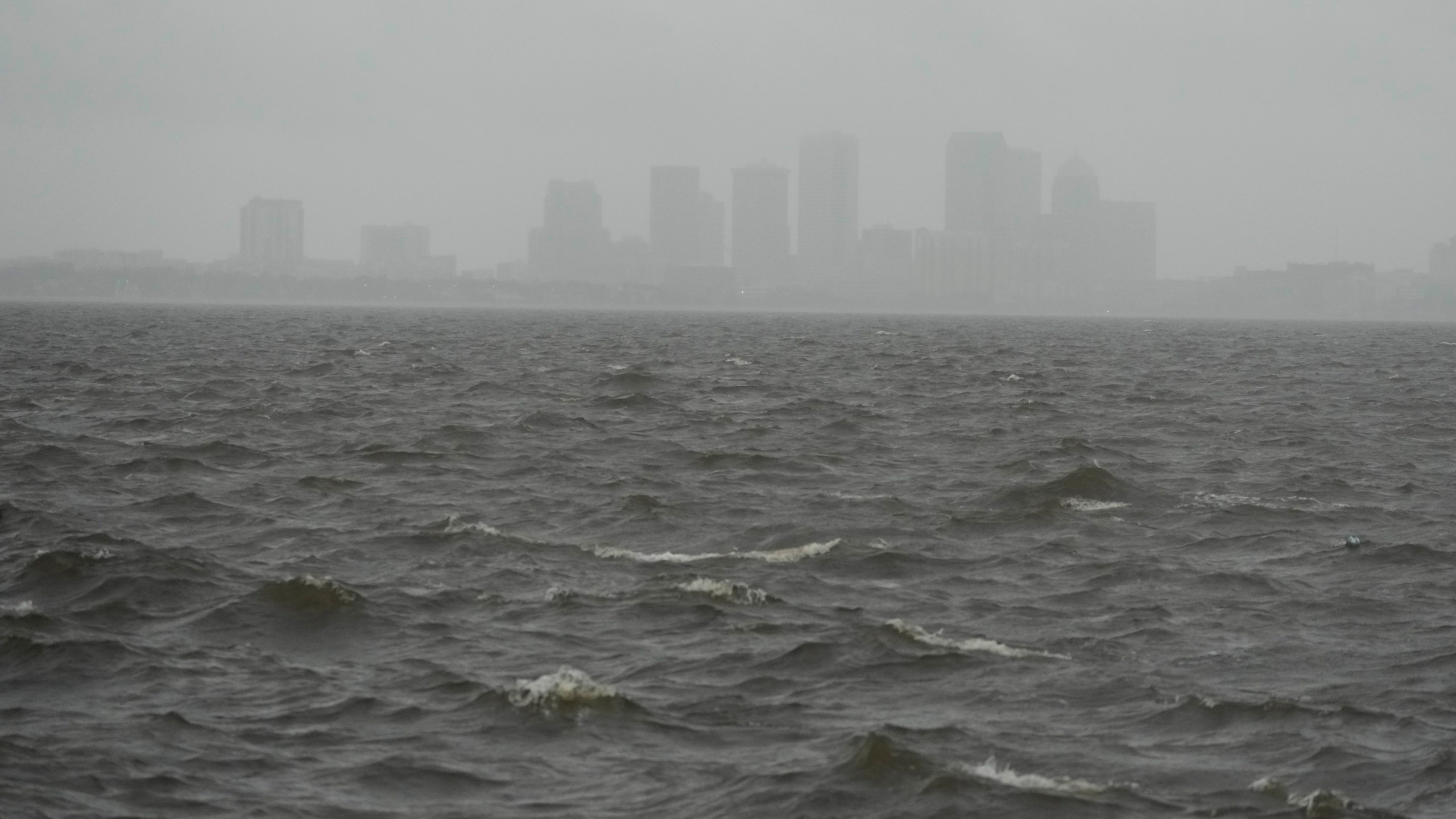 Rain begins to fall ahead of the arrival of Hurricane Milton in Tampa, Fla., Wednesday, Oct. 9, 2024. (AP Photo/Julio Cortez)