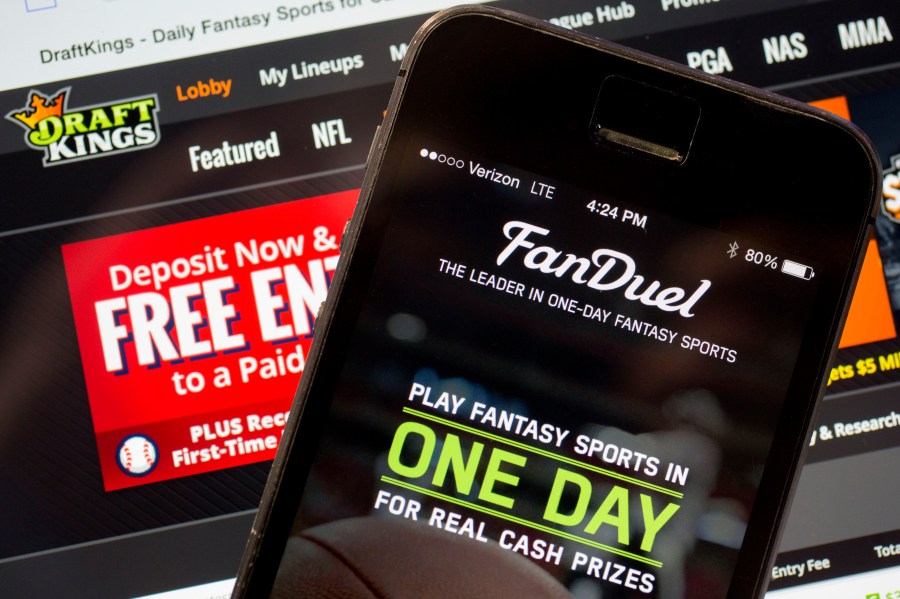 The logos for sports betting apps FanDuel and DraftKings.