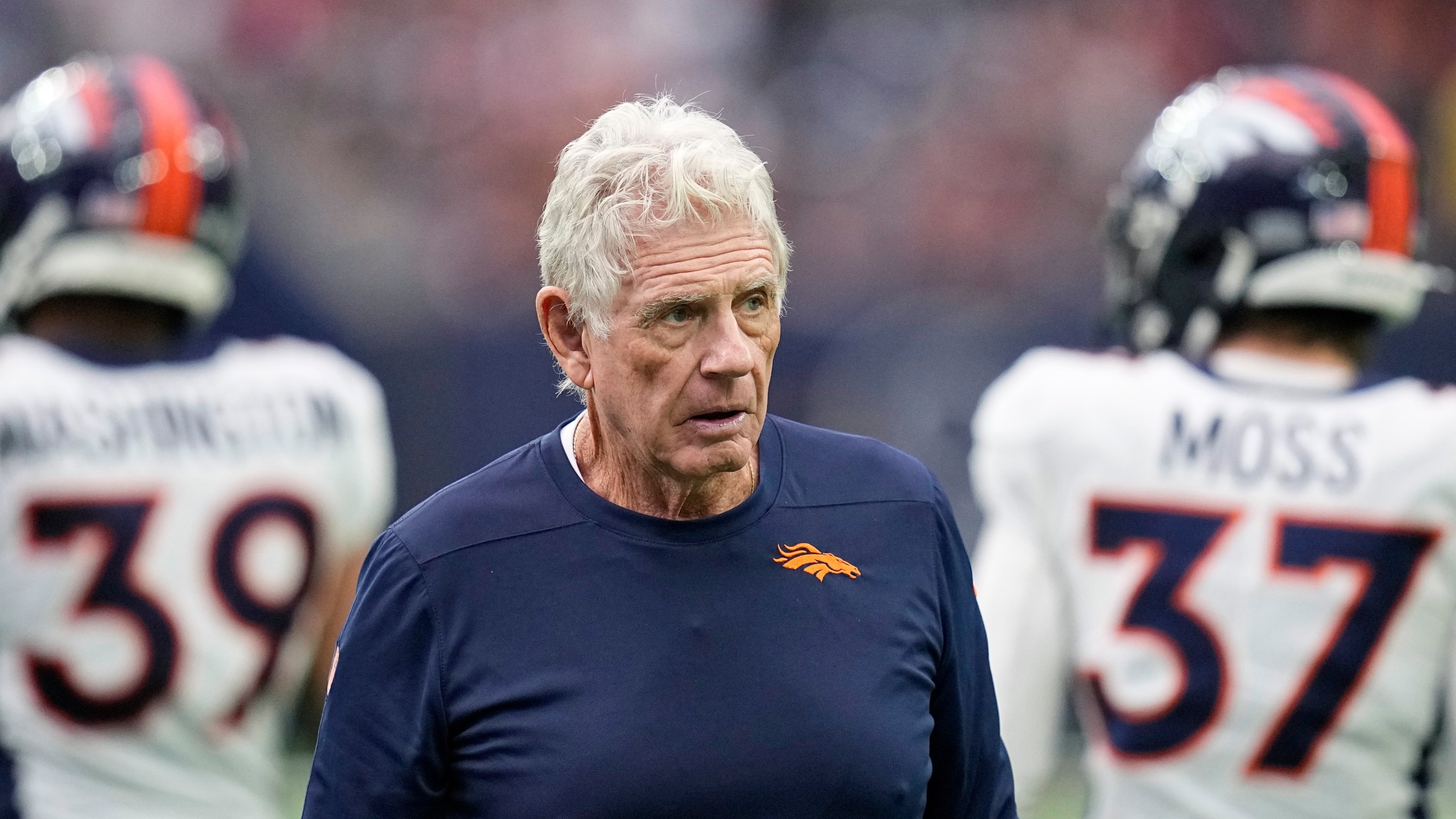 FILE - Denver Broncos special teams coach Mike Westhoff during an NFL football game against the Houston Texans Sunday, Dec. 3, 2023, in Houston. Denver Broncos assistant head coach Mike Westhoff has resigned because of problems with his vision, Wednesday, Nov. 13, 2024. (AP Photo/Eric Gay, File)