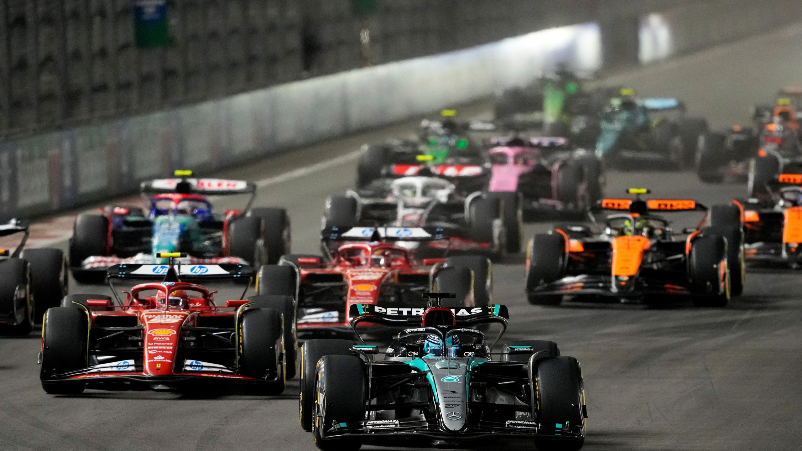 Mercedes driver George Russell, of Britain, leads the field during the F1 Las Vegas Grand Prix auto race, Sunday, Nov. 24, 2024, in Las Vegas. (AP Photo/Matt York)