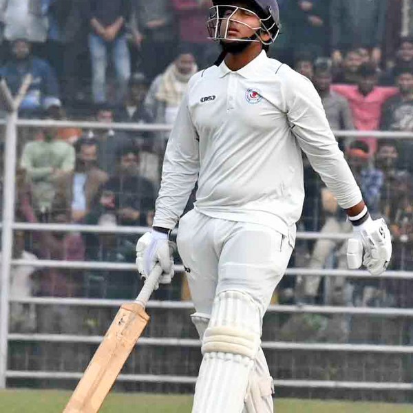 CAPTION CORRECTS BYLINE - Vaibhav Suryavanshi, one the the youngest Indian cricket player to earn an Indian Premier League contract after Rajasthan Royals (RR) signed for approximately Indian rupees 1.10 crore or USD $ 130481, walks to bat during local Ranji Trophy cricket league, in Patna, India, Saturday, Jan. 6, 2024. (AP Photo/ Aftab Alam Siddiqui)