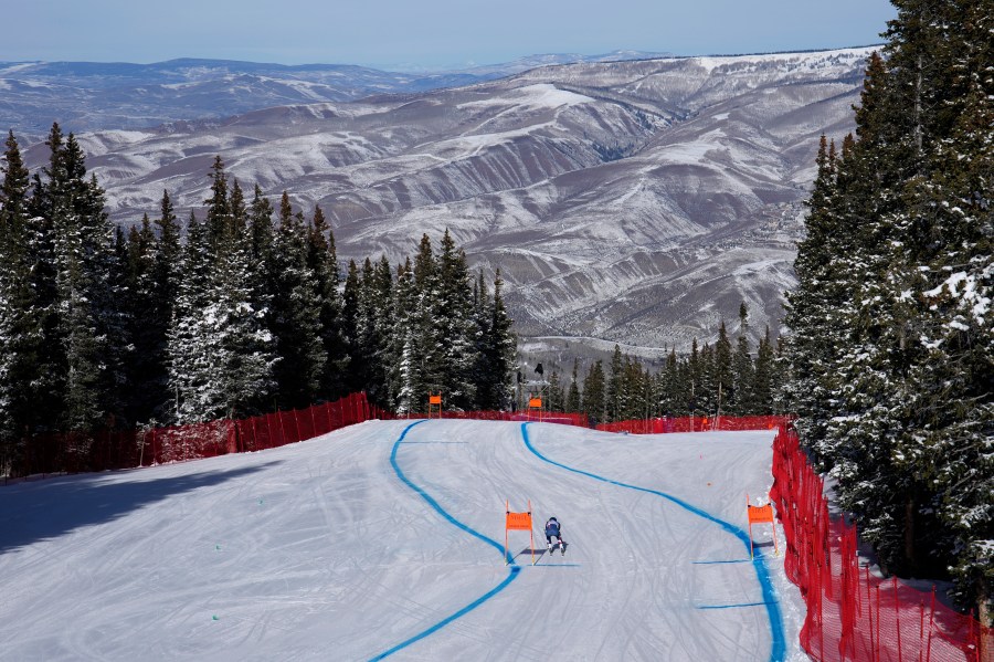 Lindsey Vonn starts a women's World Cup downhill training run, Wednesday, Dec. 11, 2024, in Beaver Creek, Colo. (AP Photo/John Locher)