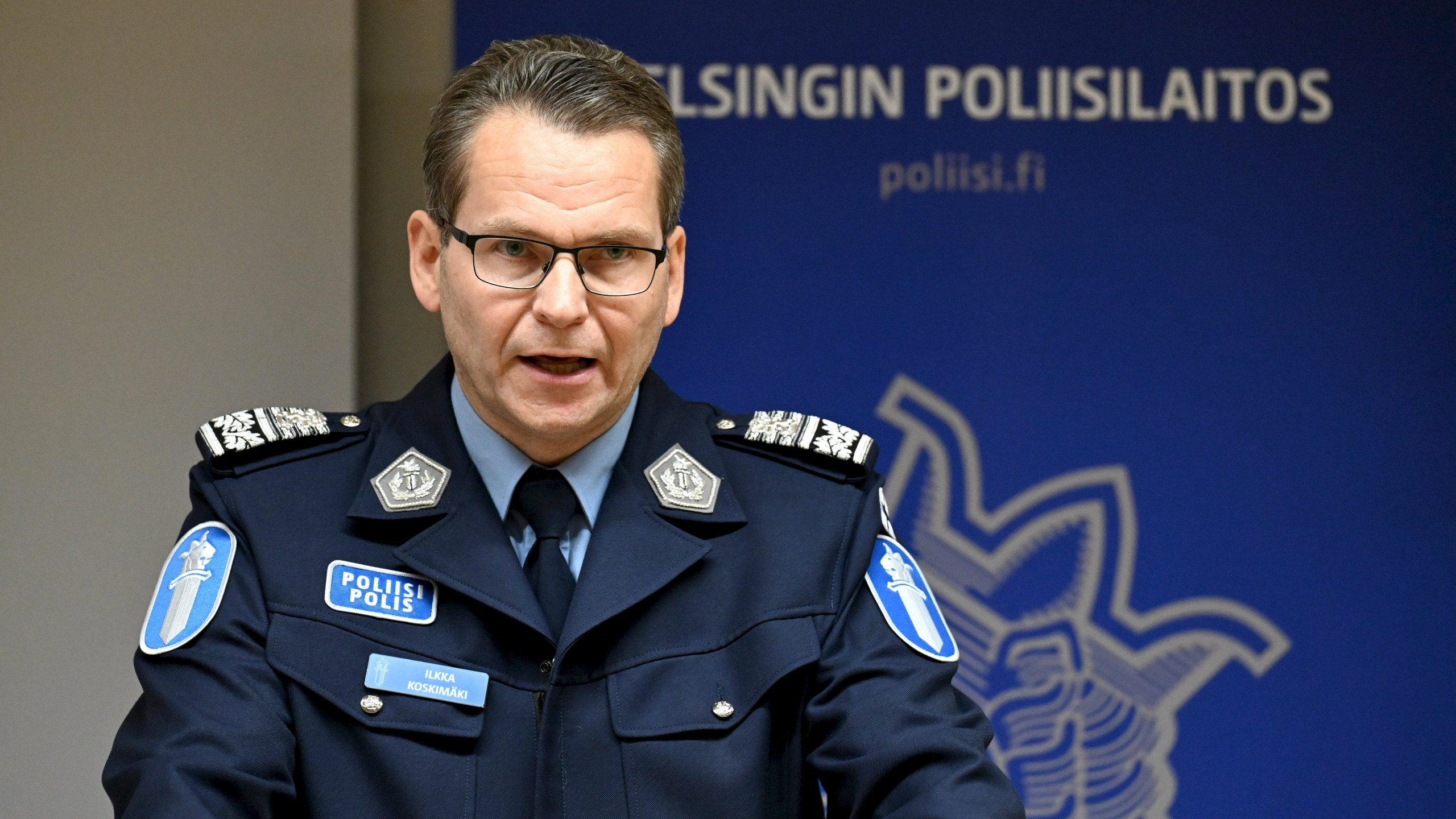 Finnish National Police Comissioner Ilkka Koskim'ki attends a press conference in Helsinki, Finland, Thursday, Dec. 26, 2024, investigating the electricity transmission between Finland and Estonia through the Estlink 2 connection which was cut on Christmas Day, according to Finnish grid operator Fingrid. (Jussi Nukari/Lehtikuva via AP)