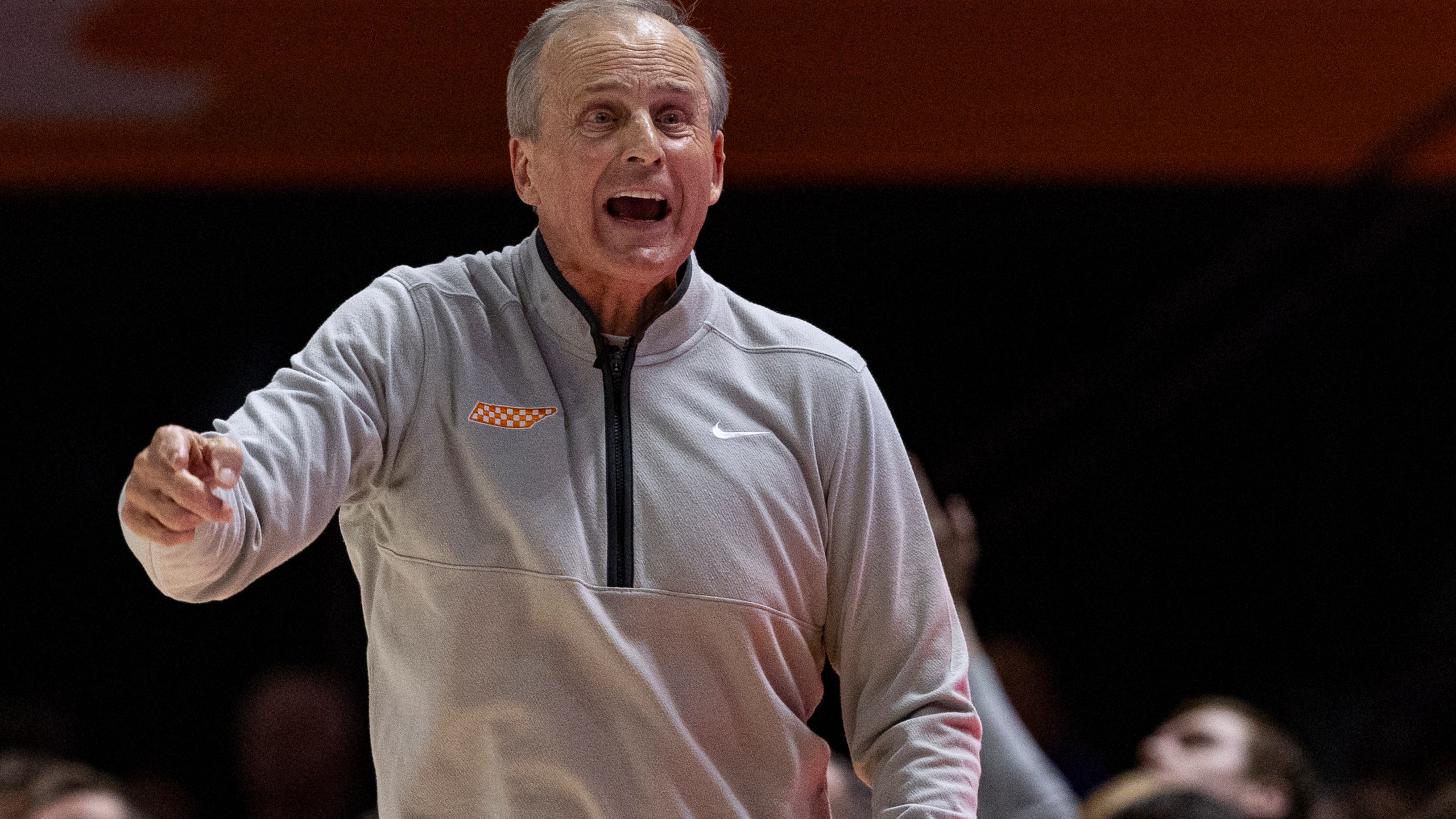 Tennessee head coach Rick Barnes reacts to a call during the first half of an NCAA college basketball game against Middle Tennessee State, Monday, Dec. 23, 2024, in Knoxville, Tenn. (AP Photo/Wade Payne)