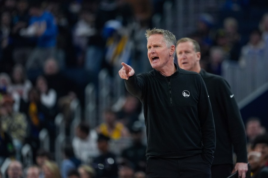 Golden State Warriors head coach Steve Kerr gestures during the first half of an NBA basketball game against the Miami Heat, Tuesday, Jan. 7, 2025, in San Francisco. (AP Photo/Godofredo A. Vásquez)