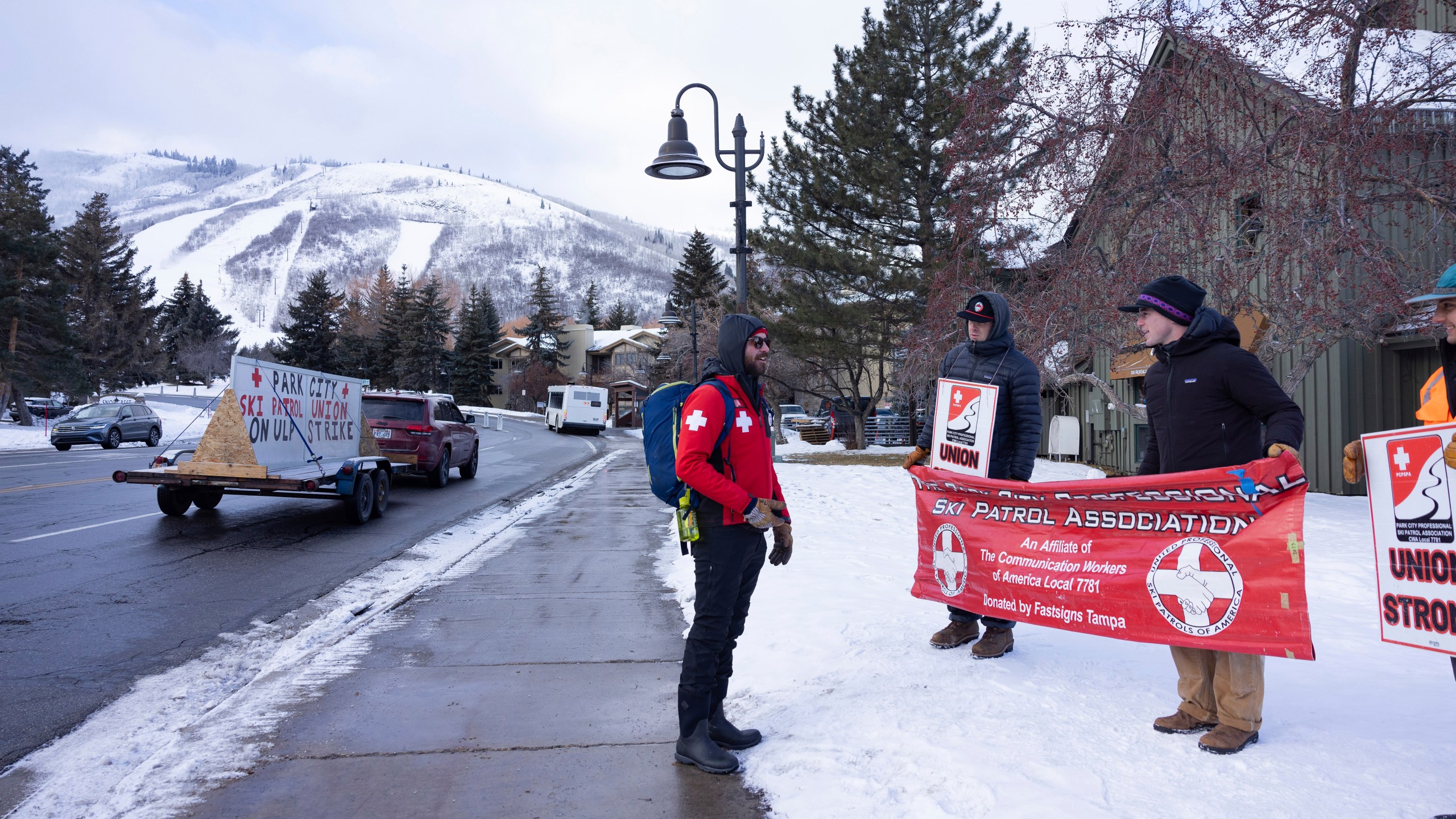 Park City Ski Patrol strike as they demand livable wages in Park City, Utah Jan 7. 2025, (AP Photo/Melissa Majchrzak)