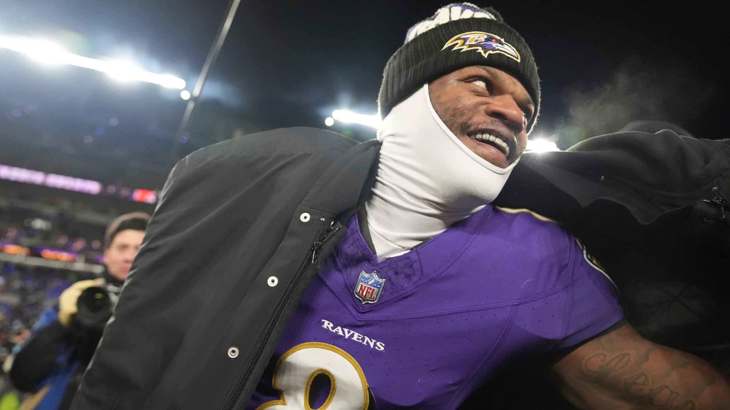 Baltimore Ravens quarterback Lamar Jackson smiles following an NFL football game against the Cleveland Browns Saturday, Jan. 4, 2025, in Baltimore. The Ravens won 35-10. (AP Photo/Stephanie Scarbrough)